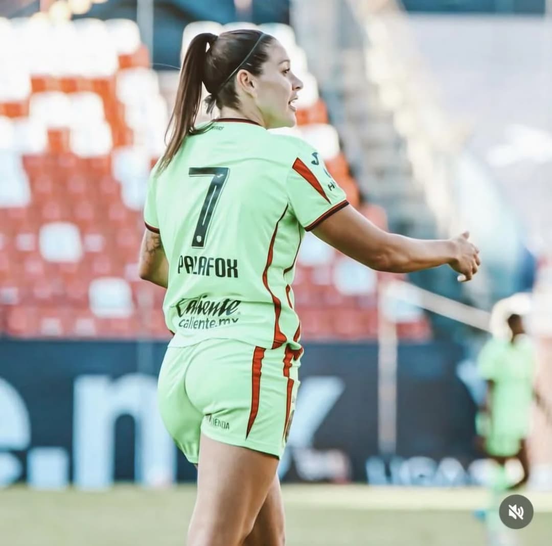 Norma Palafox liga mx femenil culona. big booty footballer soccer player. Culofox nalgonafox