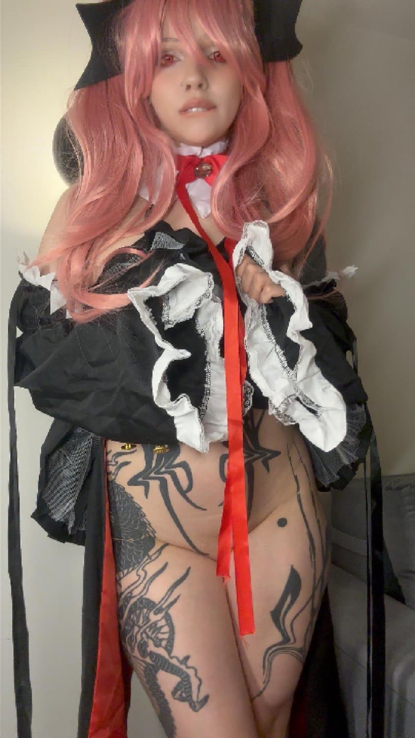 Sexy vampire taking off panties?Anime cosplay from cute tattooed teeny