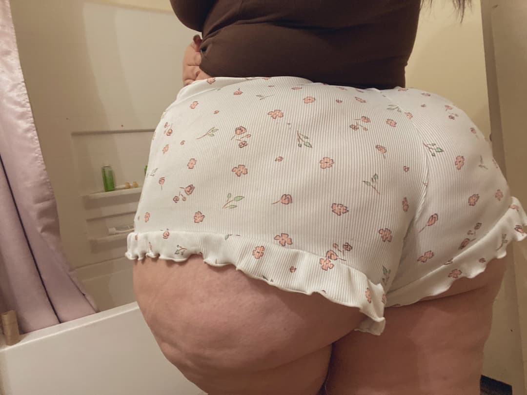 She’s only 23. Yet has the body of a full grown milf in her 30’s