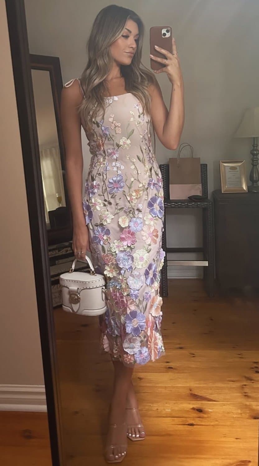 College slut needs a train ran on her while her bf is away. Not even hiding her black thong upskirt