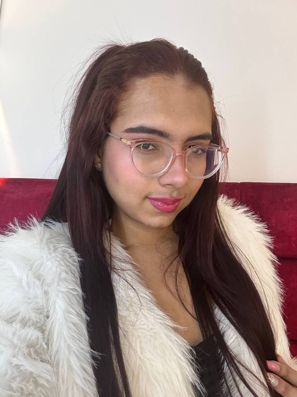 I want you to come and disorganize me and take everything away 
http://es.stripchat.com/sara_saenz99