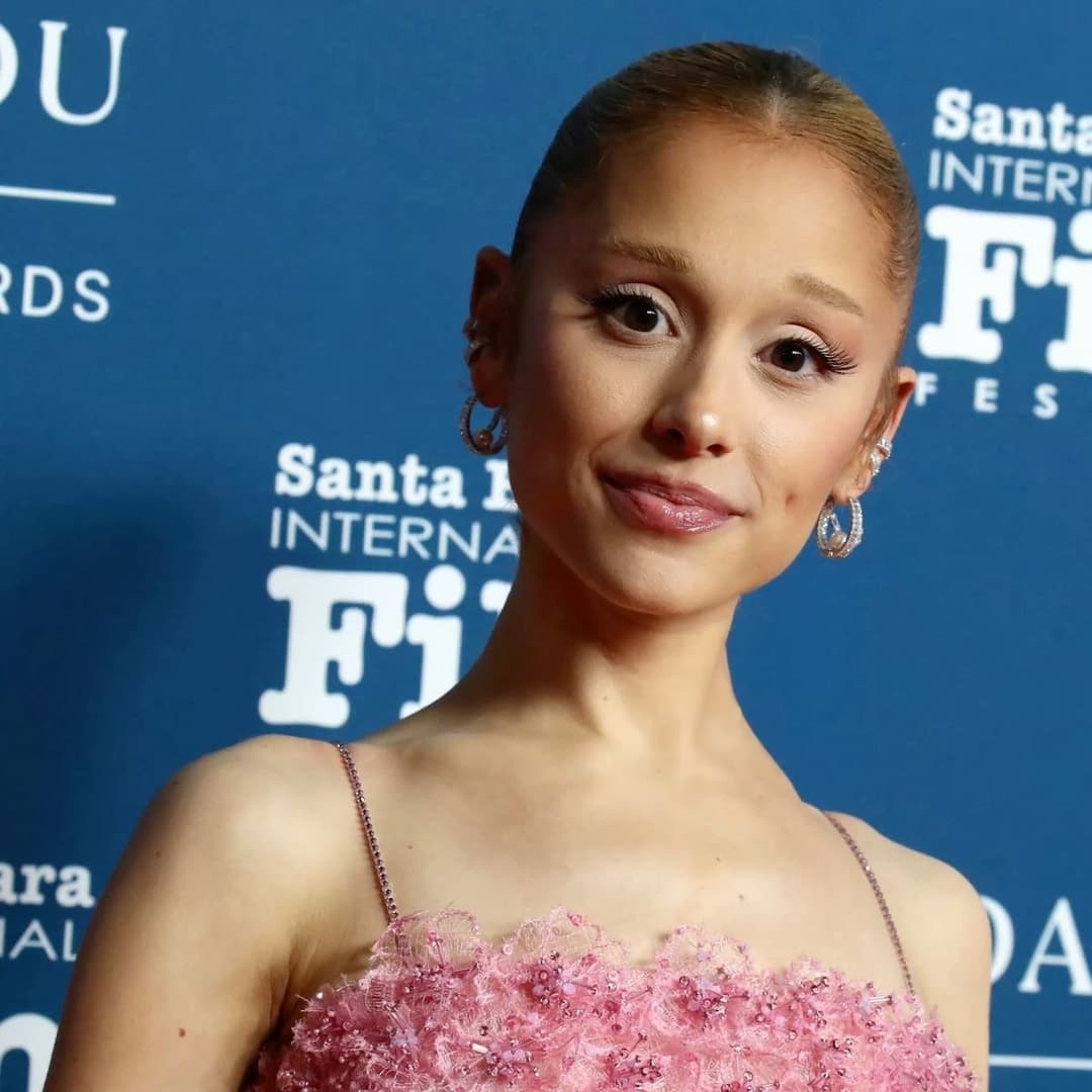 Ariana Grande 2025 face porn ?