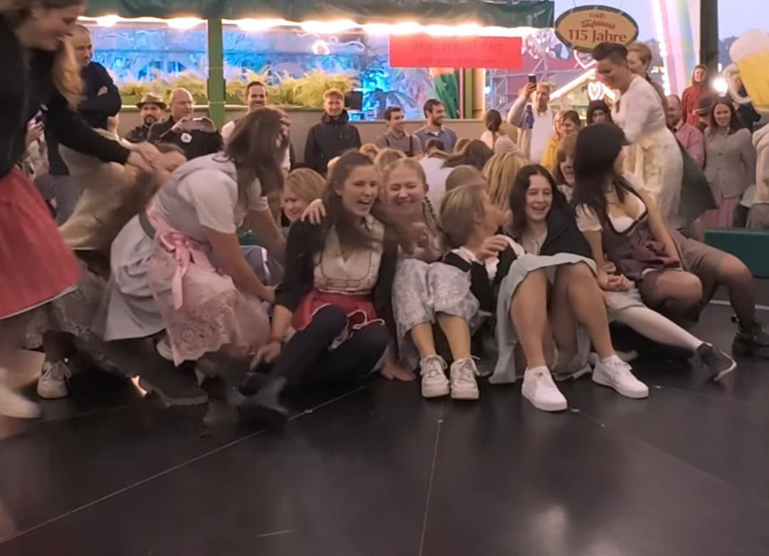 Click to view full size Devils Wheel Upskirts Pt. 2