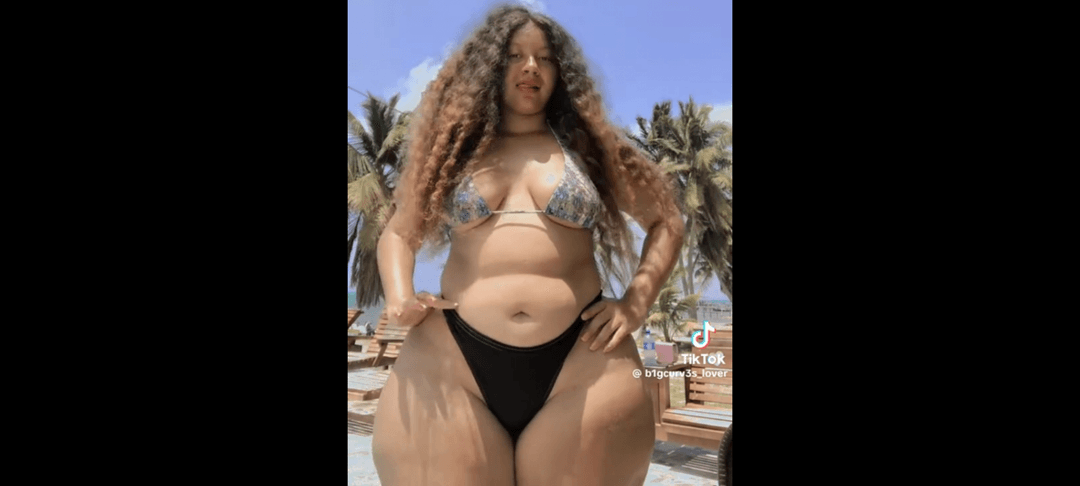 All Dat Thickness #5 WideHips Curvy w/ Curly Hair .. We Need I.D !!