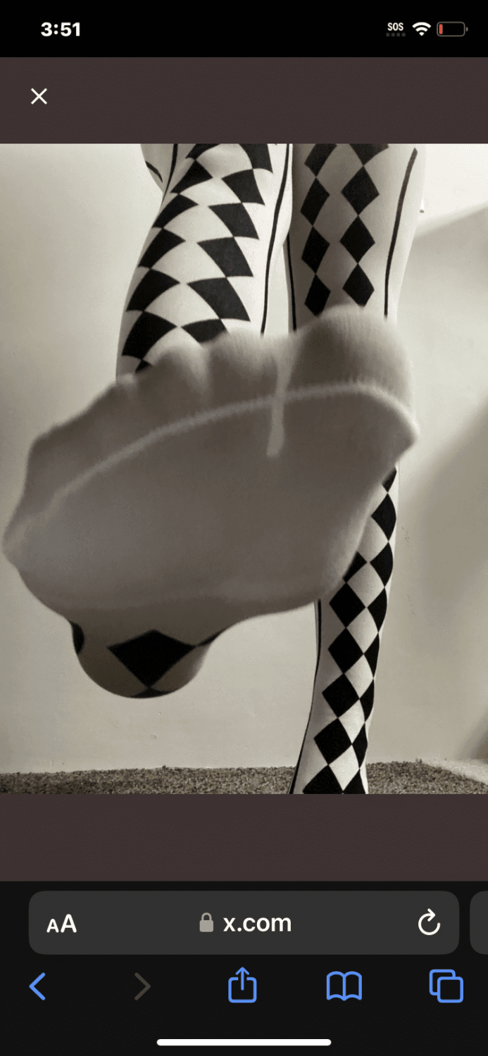 Need to be made a dumb leaky depraved mess for irl Nn feet bikini Kim goonergone2