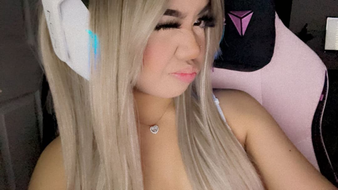 Click to view full size Sexy petite ABG teen Cece