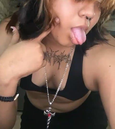 Por qué será que los hombres me ven tanto? es que me cuelgan las tetas?