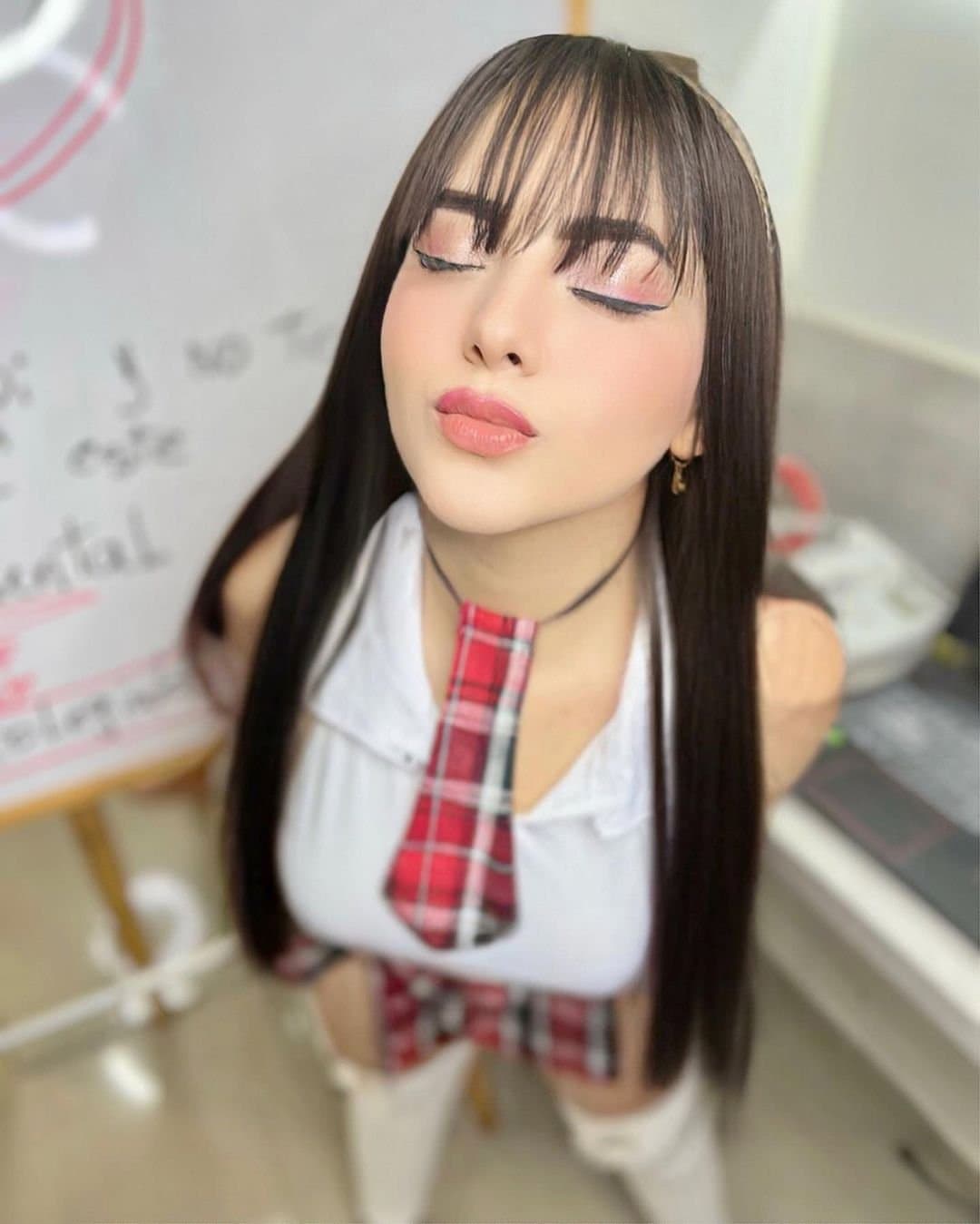 Angie Brand Novinha Deliciosa