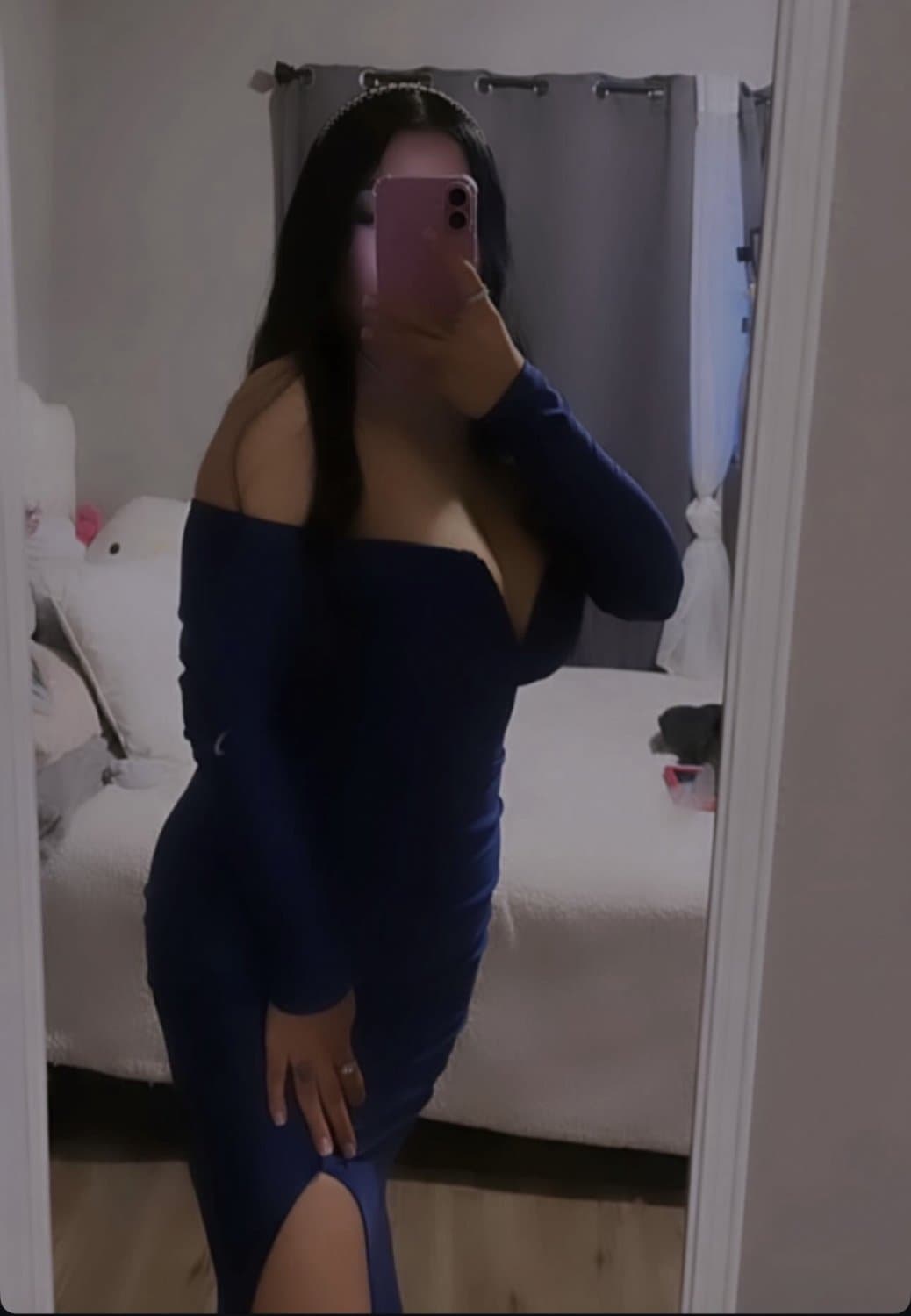 Big tit Latina milf showing toes