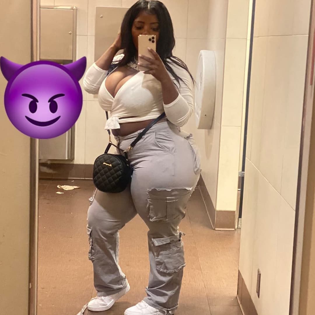 BIG OLE JUICY THICK FAT ASS BBW SSBBW LATINA EBONY