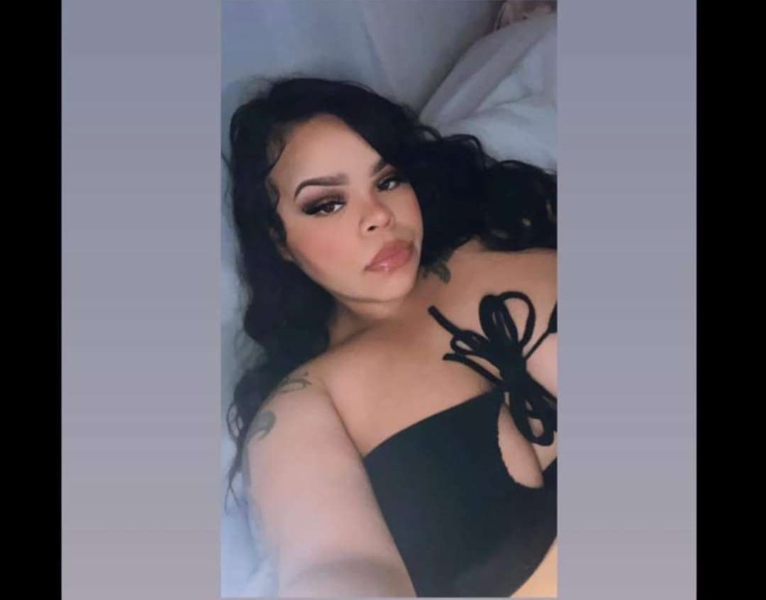 Big boob gf gives head