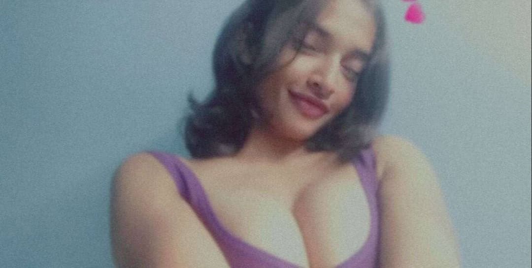 Very pretty Indian gym lover girl hot nude pics showing her big boobs (38+ many pics)