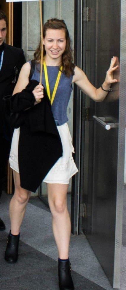 Ms Reeves, classroom slut