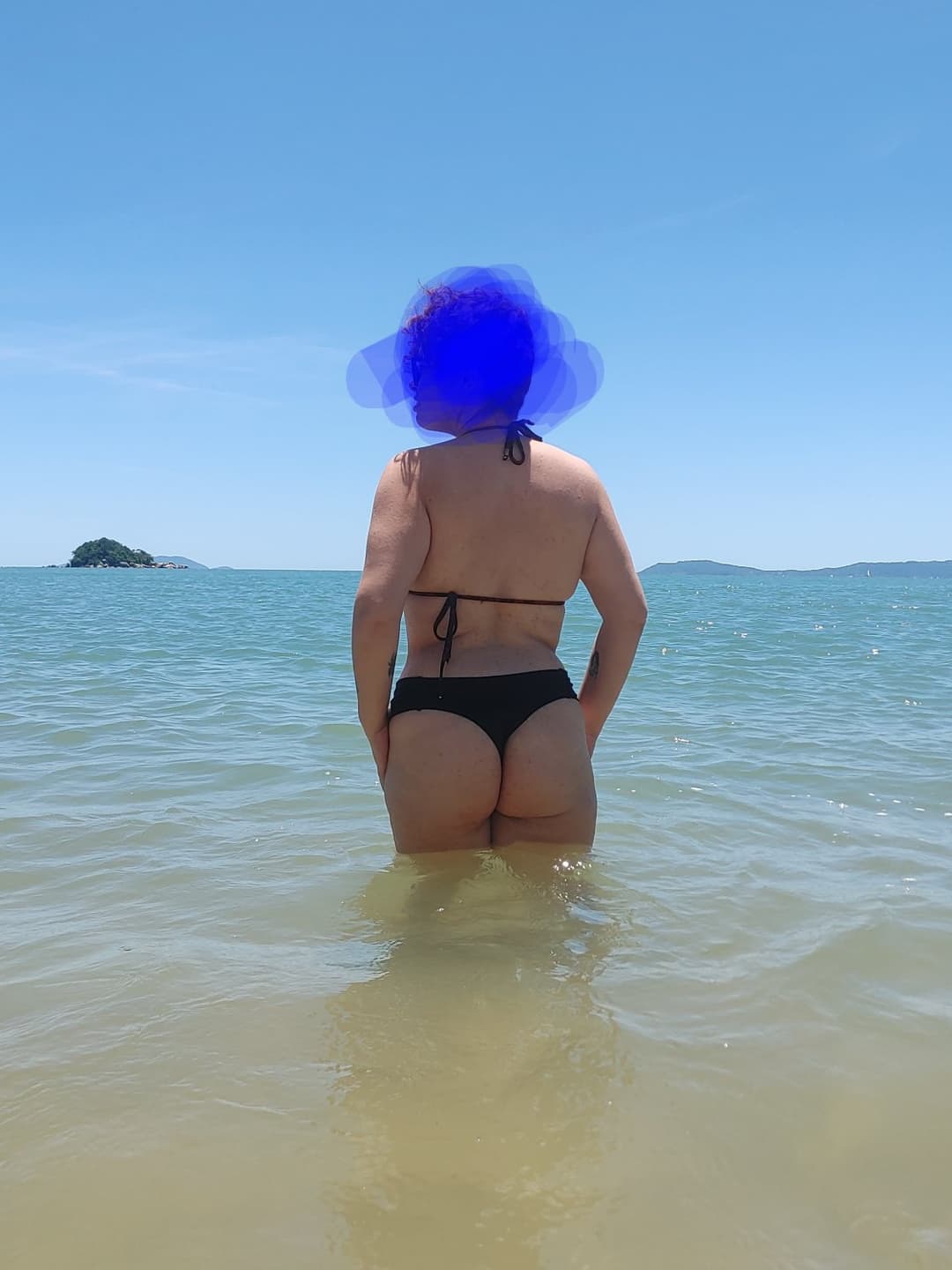 "corninho viado expõe esposa esperando tributo"tesão de esposa, quantas✊?? vcs acham q ela merece?