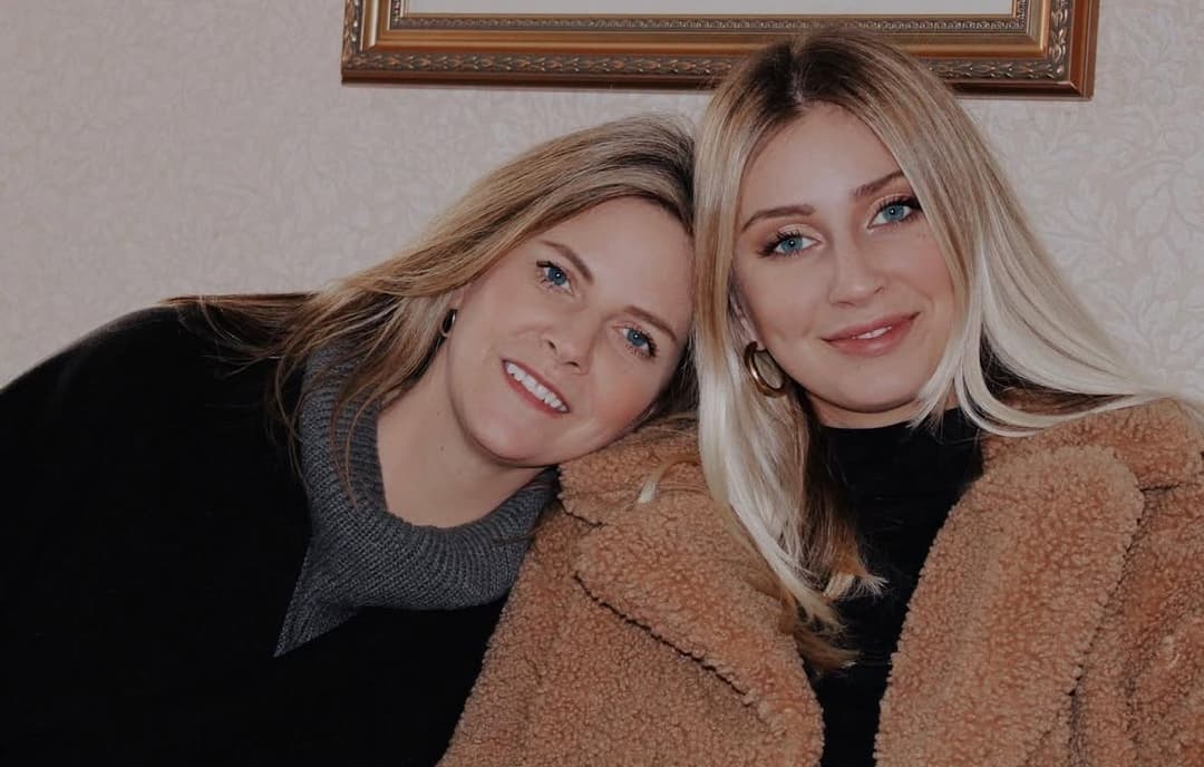 Ai content drop of our irl webslut family. Which family member needs your cum? Comment/ dm/ kik open