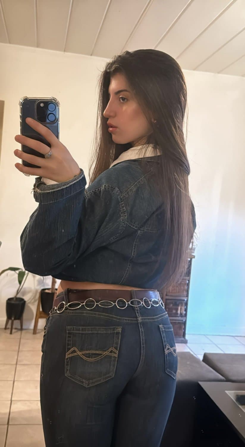 Is my fit body hot enough for you babe