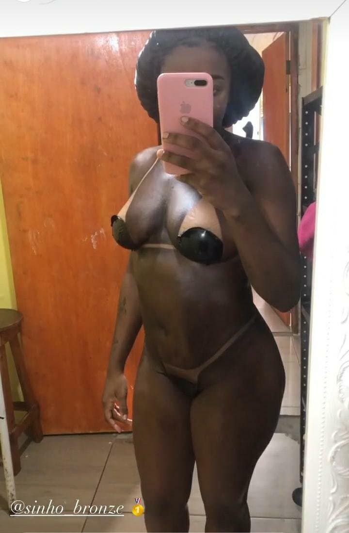 Pretinha toda na marquinha Salvador Bahia