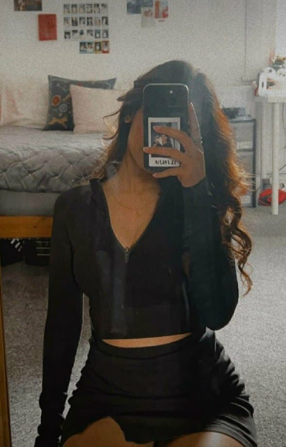 Sl Cute Posh High Class Beautiful Sexy Snapchat Rich Cheating Girl Sexy Full Nude Mirror Selfies