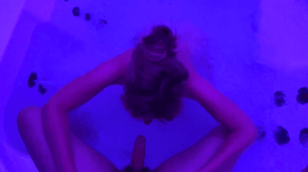 German couple fucks at spa and home / deutsches Paar fickt in der Sauna und zuhause