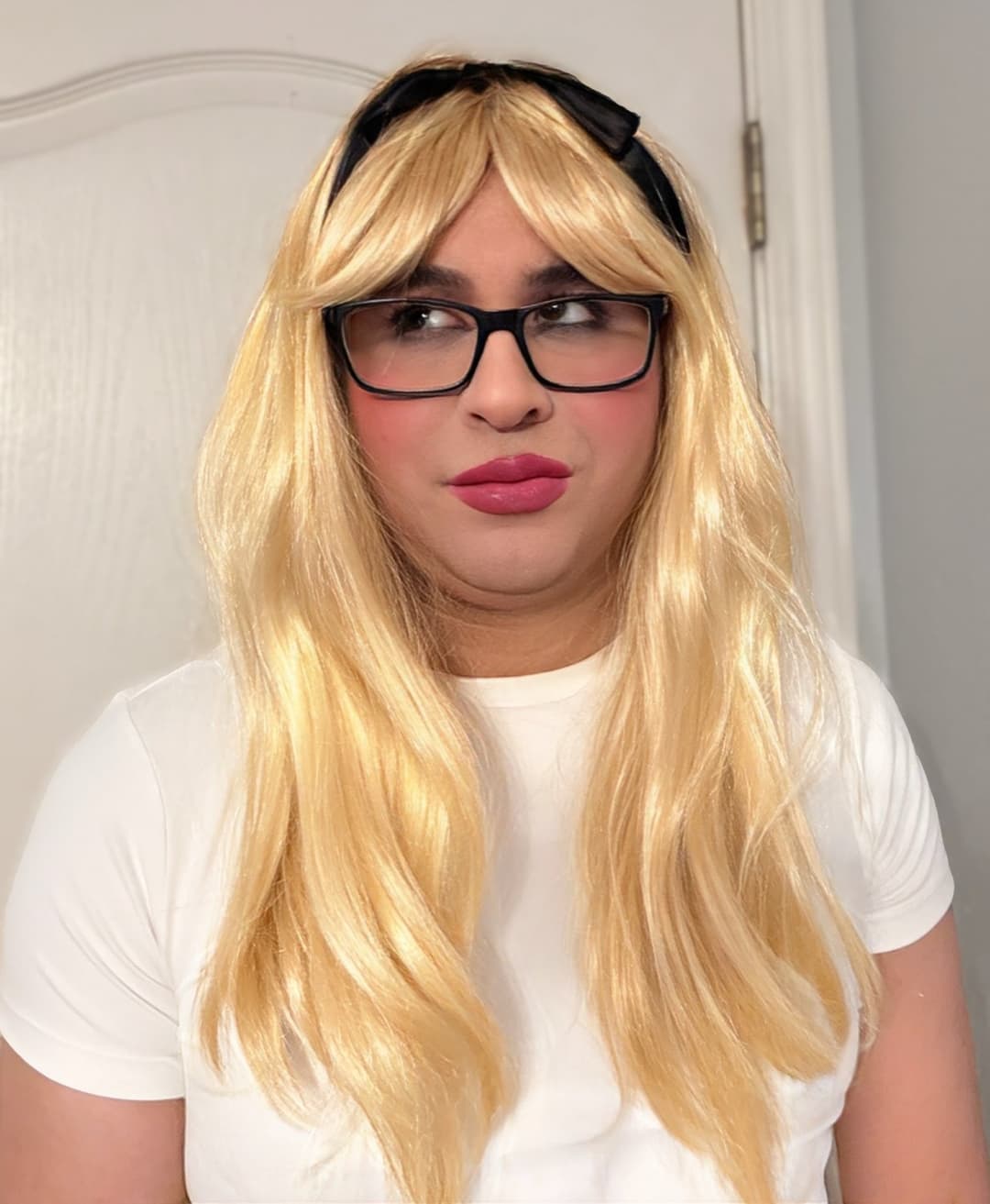 Loni is a free use sissy slut