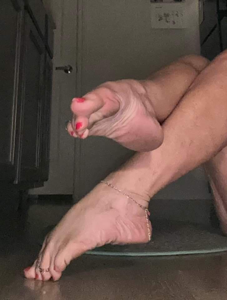 Dawn, 48 years old USA MILF