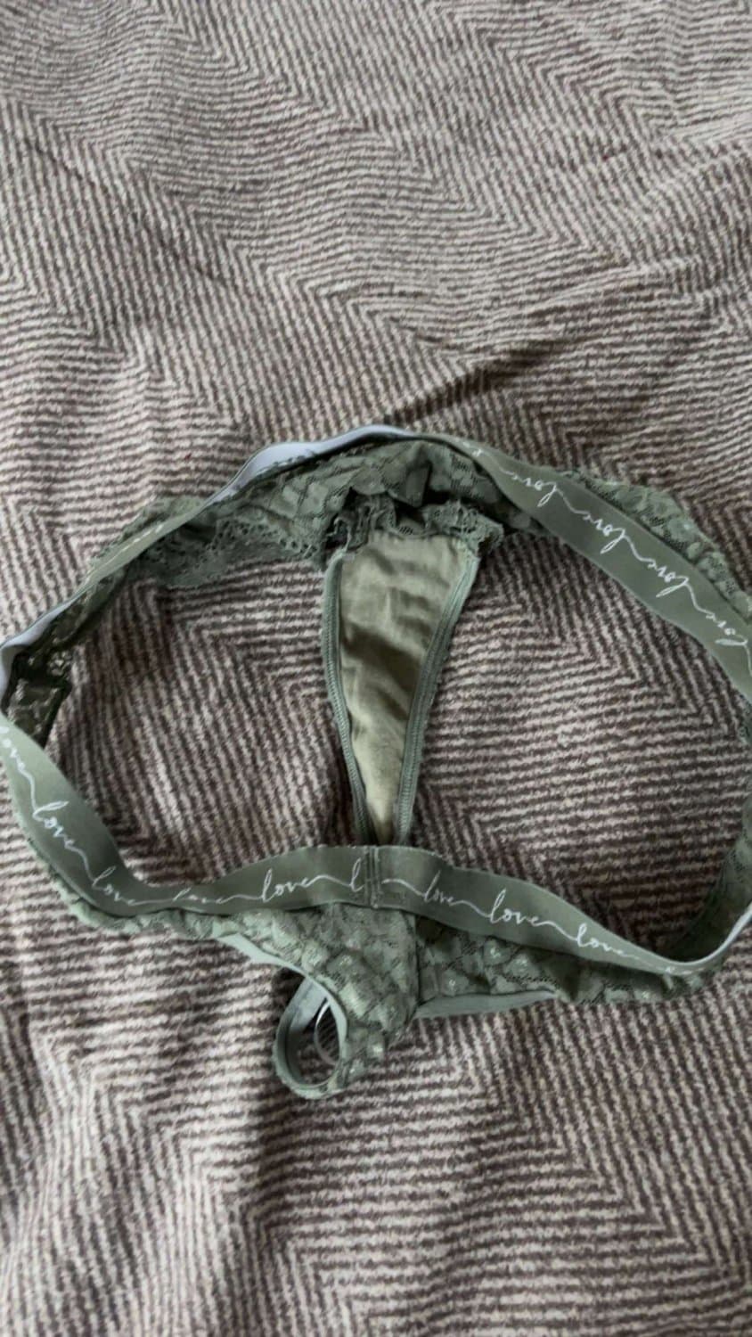 Click to view full size Mother and daughters panties comparison