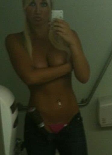 Brooke Hogan Big Luscious Tits & Banging Body How Could You Not Resist a Hot Edging Session for Her