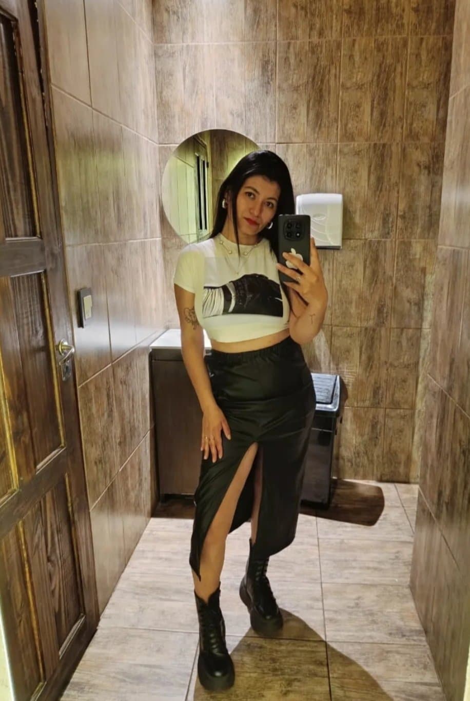 Una trola tetona que me enamoro desde la primera vez que la vi - Argentina tetona