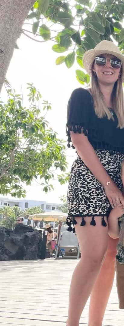 Anyone interested in seeing her pumped pussy???? Dm me. ?