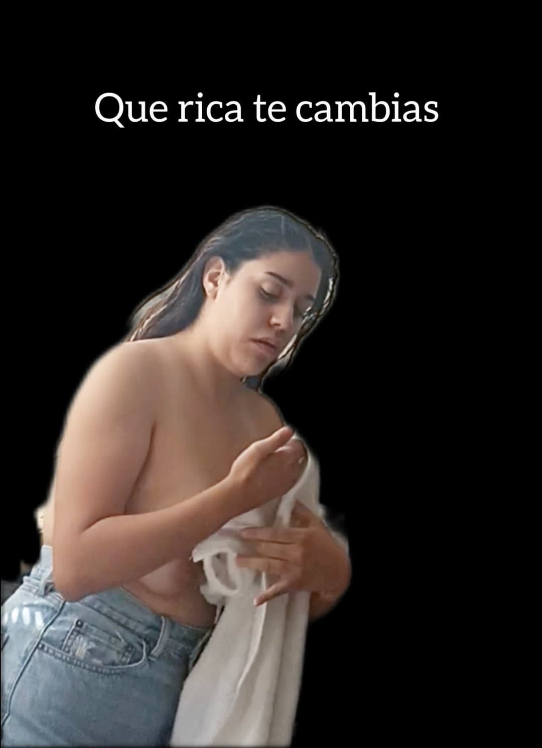 Putita tetona cambiándose espiada , spying on a big titted slut changing clothes