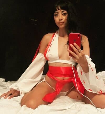 deathbylsd (Angelica Corona) hermosa pendeja con el Papo gordo