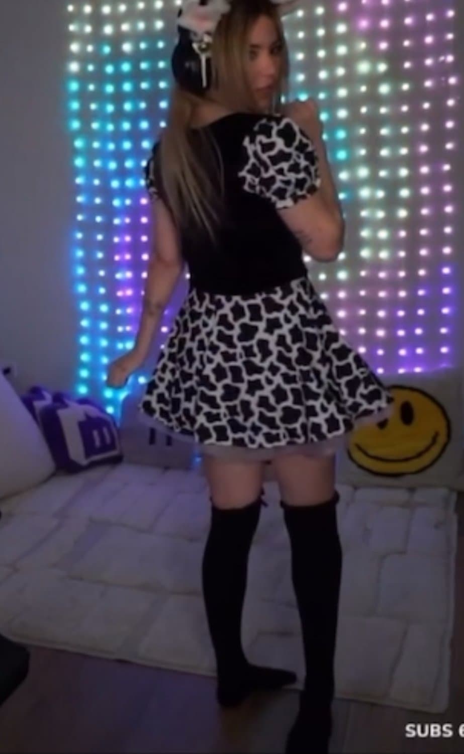 Riversgg Streamer Disfraz y Bikini de Vaca