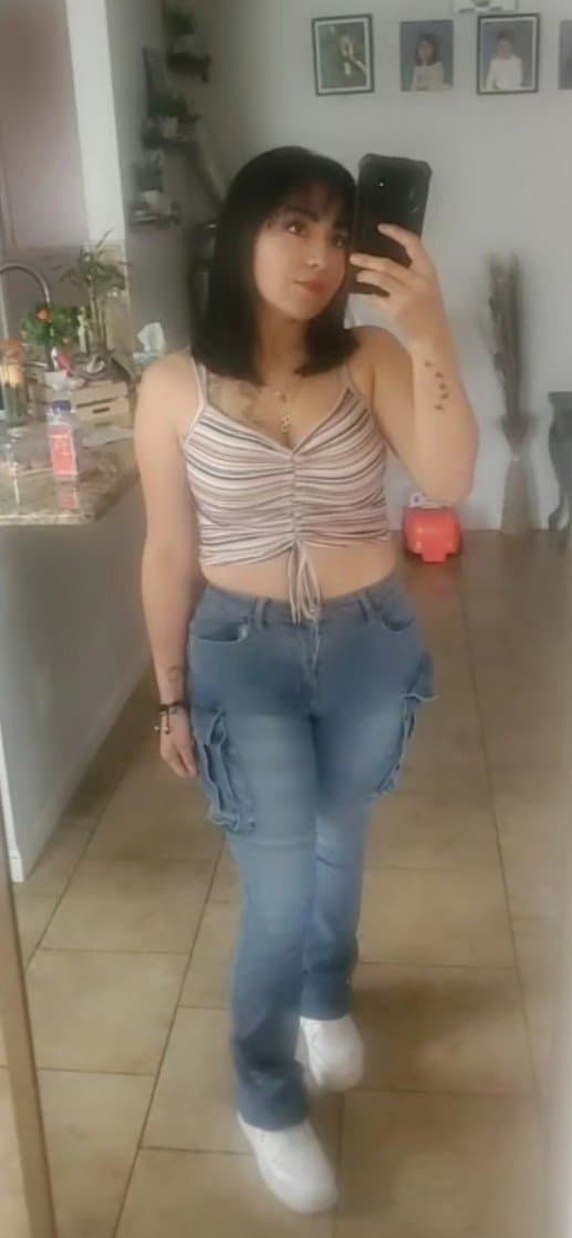 My friends wife I want to fuck her