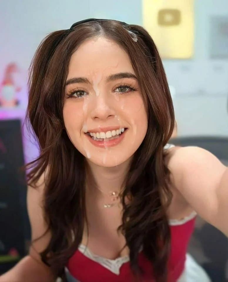 Staryuuki pendeja caliente con culote fake ia