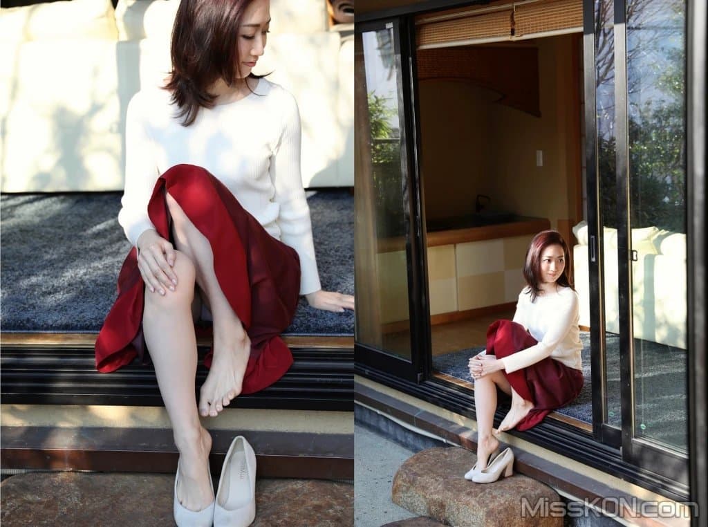 Mito Kana (水戸かな): 花を愛でる人