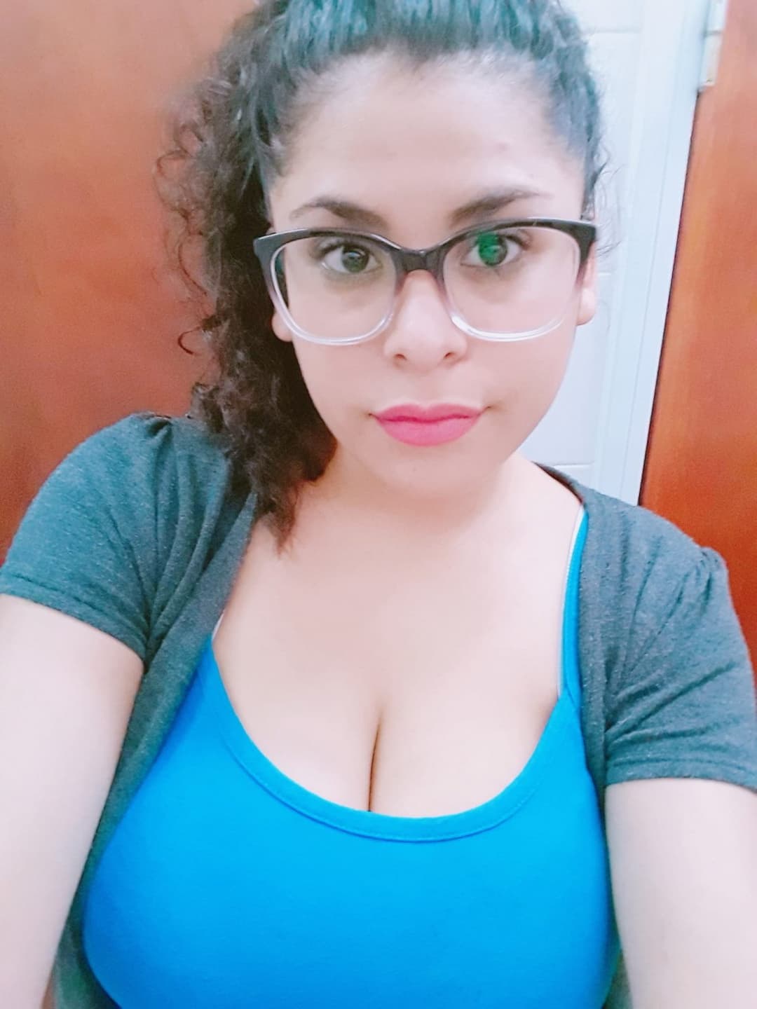 Tetona Argentina/Big Tits Argentina -- (NoNude/Soft)