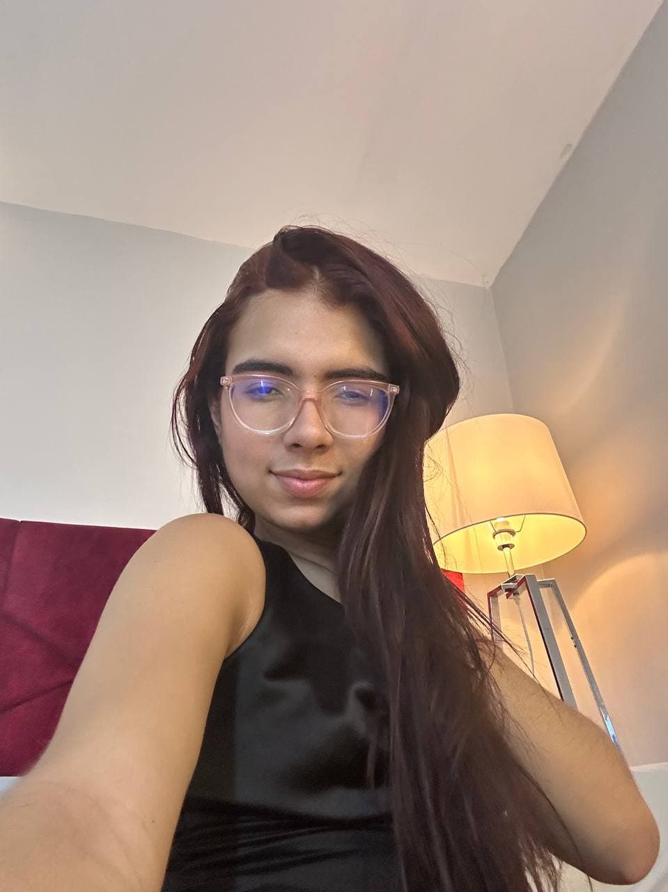 sing in your ear while you take off all your clothes...?http://es.stripchat.com/sara_saenz99