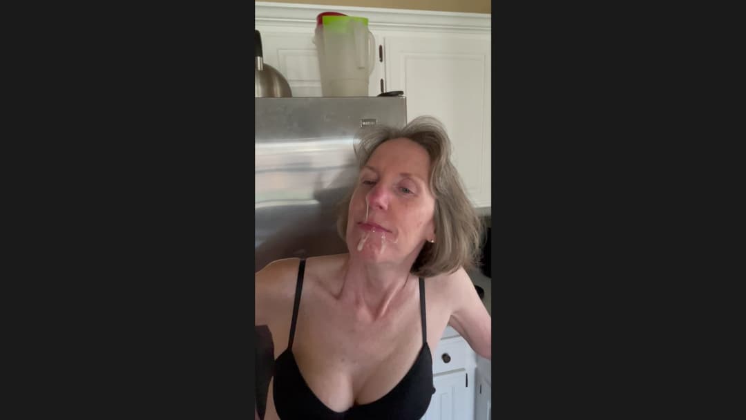 Dawn Bartlesville cumshot black bra