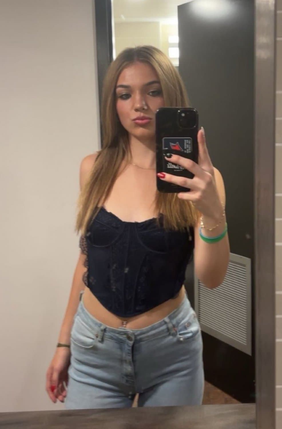 Click to view full size SUNY Plattsburgh freshman just finished her first semester