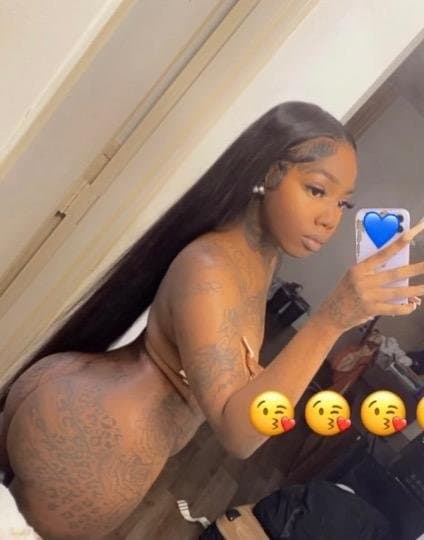 Strippers Dancers La Club 444 Credit ? or Strip Club ?