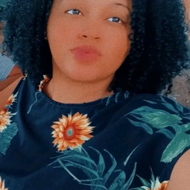 Click to view full size Cecilia Putinha safada de canabrava, casada atrás de machos casado