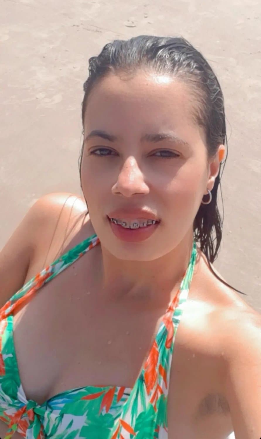 Mãe solteira branquinha gostosa e corna