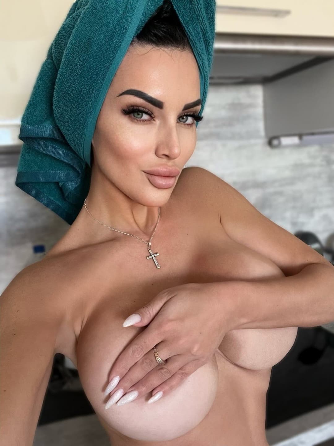 Tell me what you want to do with these big Russian melons