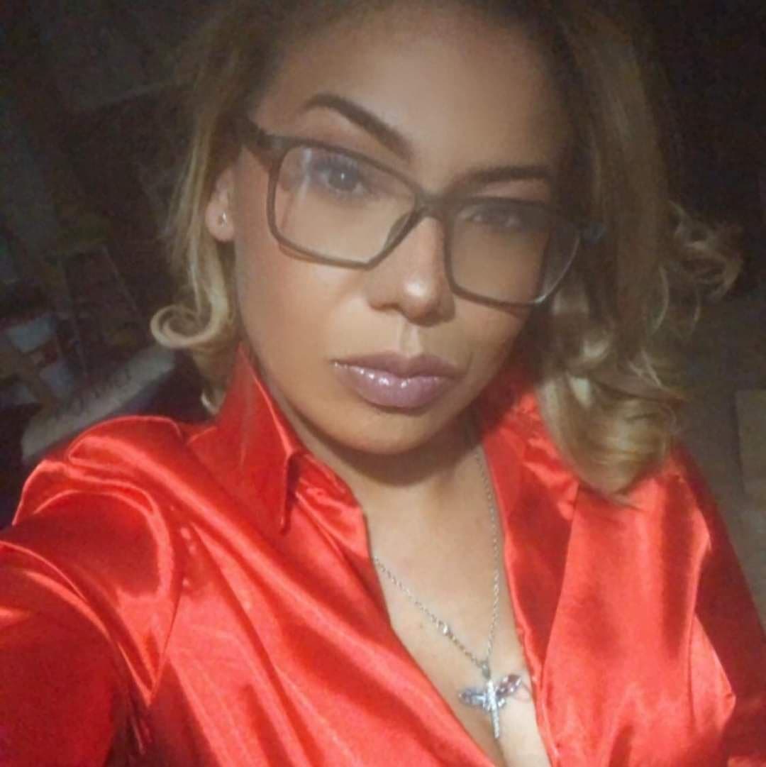 Click to view full size Maestra mexica de inglés Ximena, toda una puta