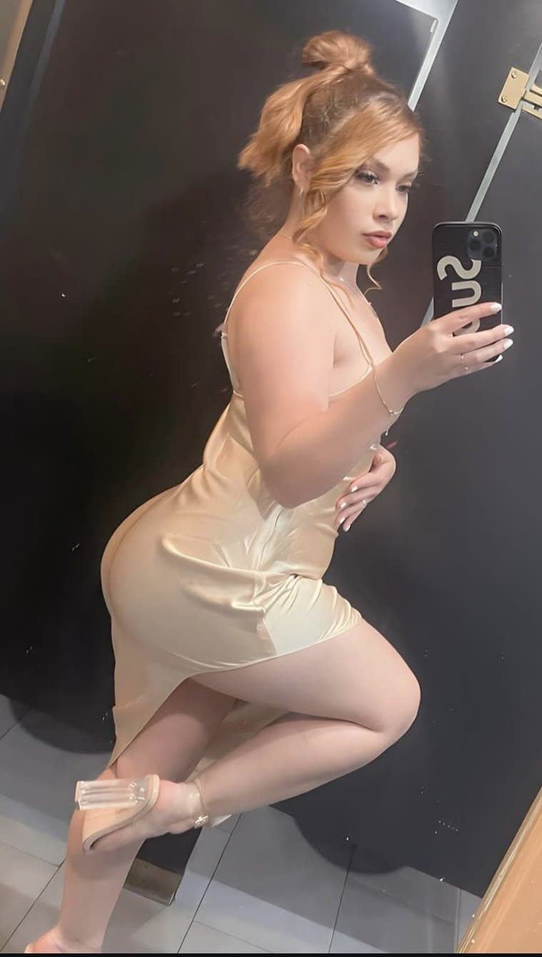 Big booty slim thick Latina whore Deanna