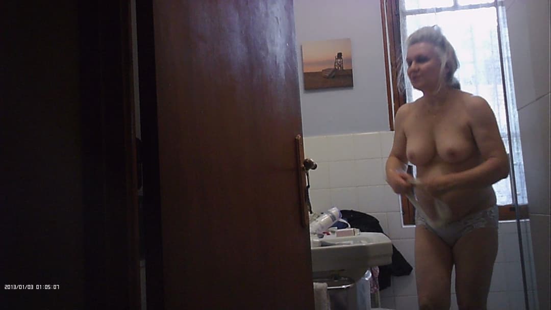 Hairy curvy mature nurse Helen caught