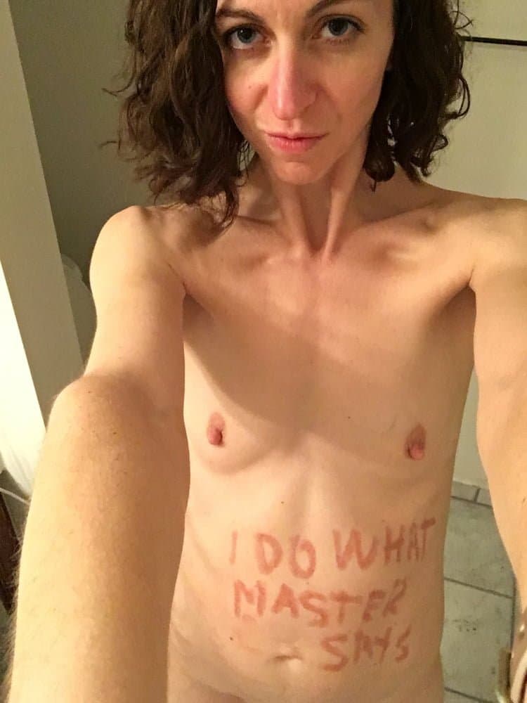 DELETED FROM XHAMSTER - private pics of "Adventuremdcouple"