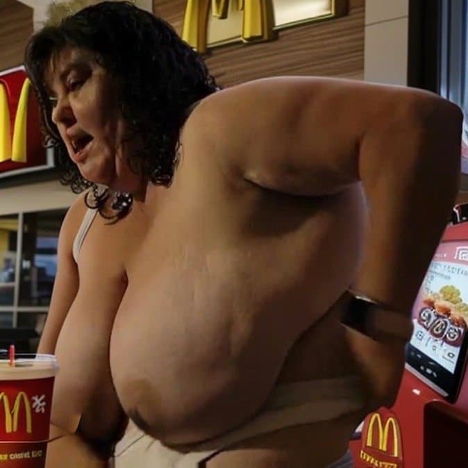 Trailer park poor White trash one leg bbw seriously look at her place