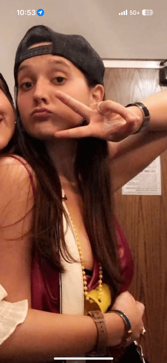 Tight dark hair slut camel toe