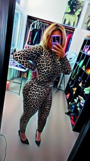 REAL thick Latina mature mom orgasm wet ass pussy SOUND UP